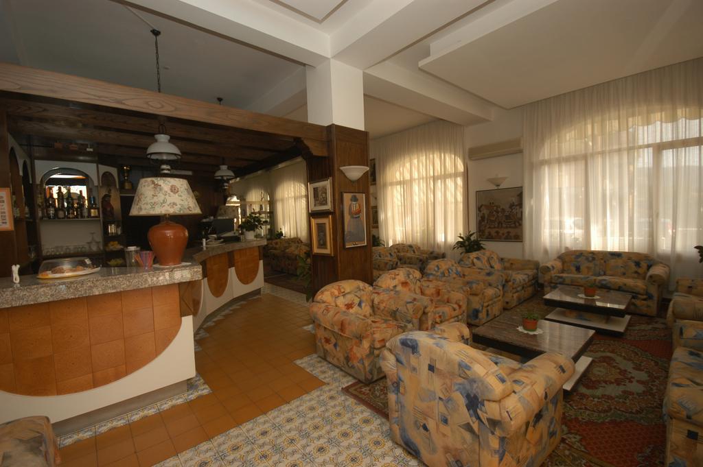 Hotel Paco Pietra Ligure Exterior foto